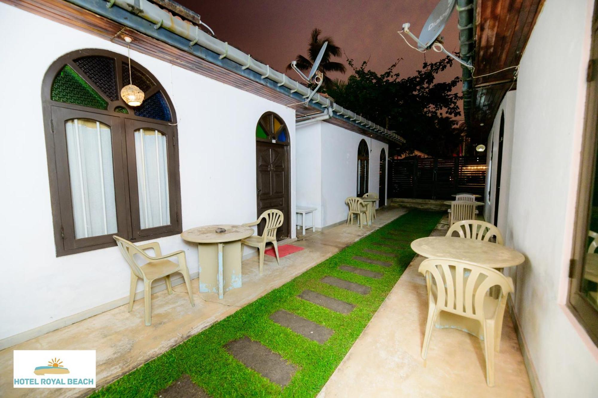 Royal Beach Hotel & Restaurant Hikkaduwa Exterior photo