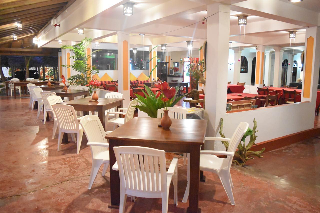 Royal Beach Hotel & Restaurant Hikkaduwa Exterior photo